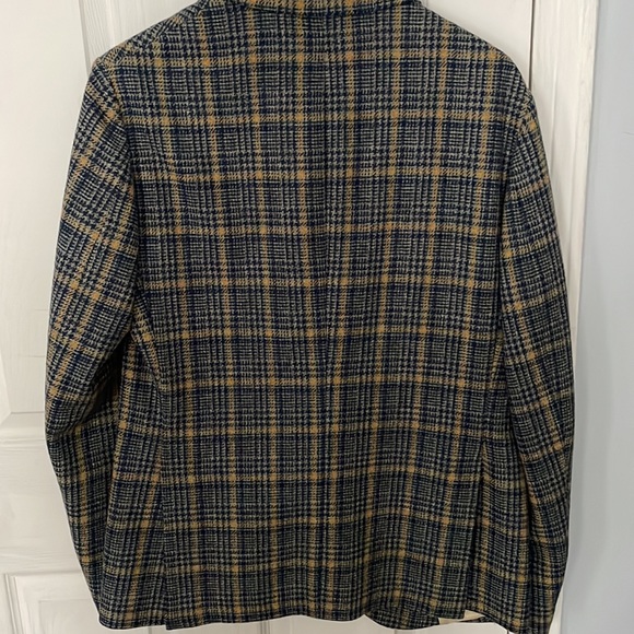 Mens plaid partially lined sport coat. - Picture 5 of 6